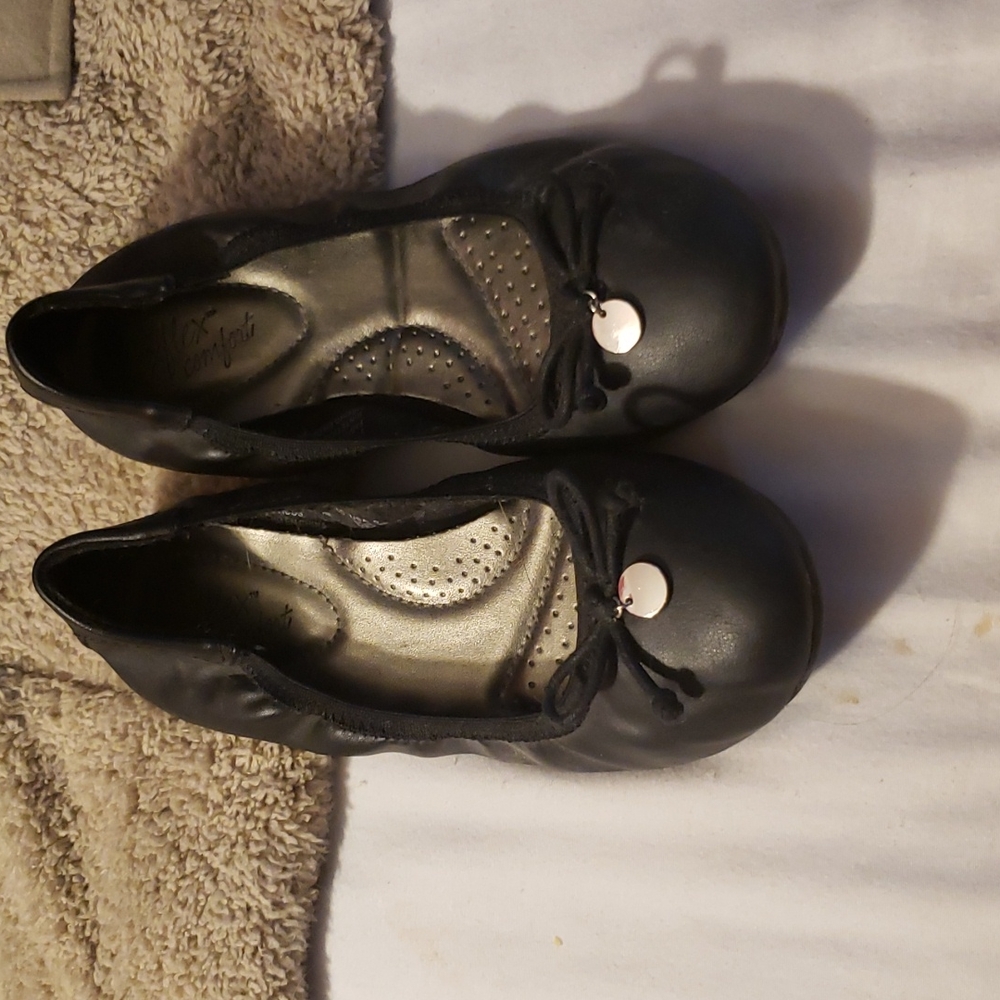 Dexflex comfort black scrunch flats women's size 5